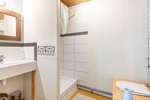 Le Bon Chemin Ateliers Apartamento Sainte-Nathalène Exterior foto